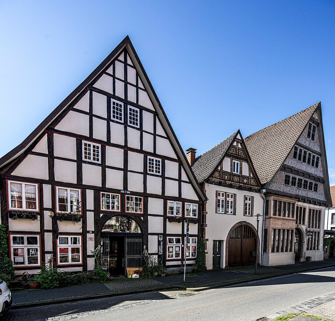 Historic town houses with a gateway in Papenstraße, 16th and 17th centuries, old town of Lemgo, North Rhine-Westphalia, Germany