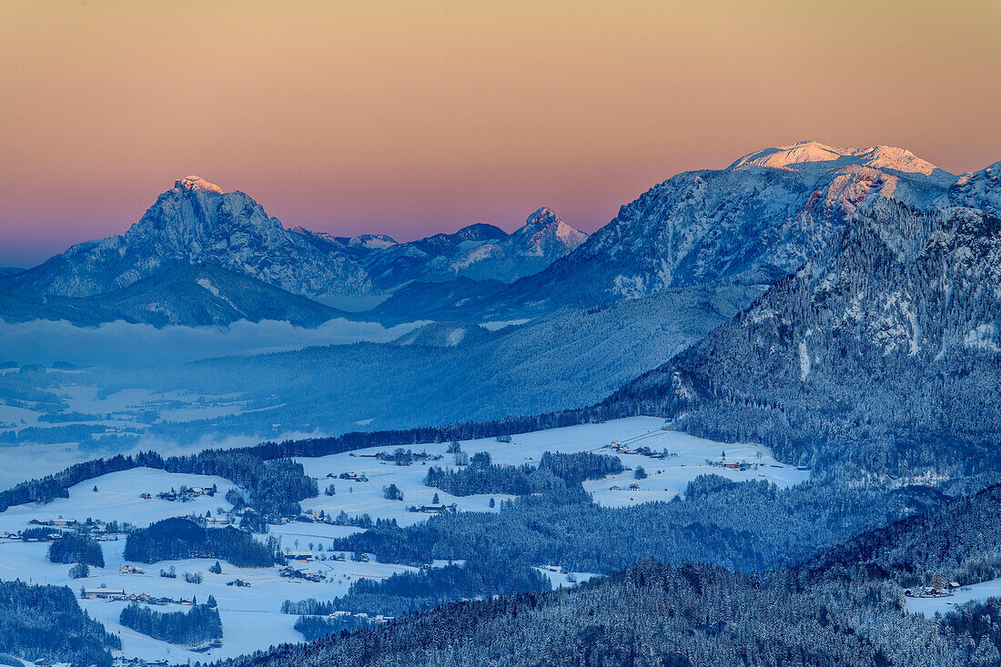 Evening mood at Traunstein and Höllengebirge, from Gaisberg, Salzkammergut, Salzkammergut Mountains, Salzburg, Austria