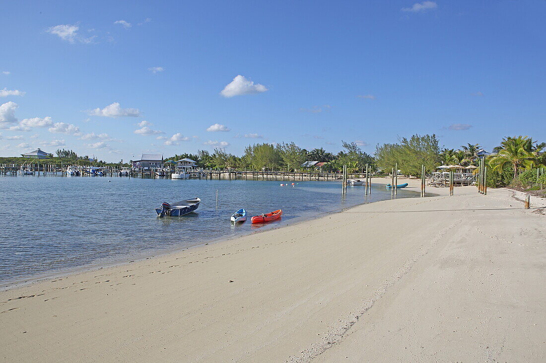 Pete's Pub and Gallery, Little Harbour, Great Abaco, Bahamas