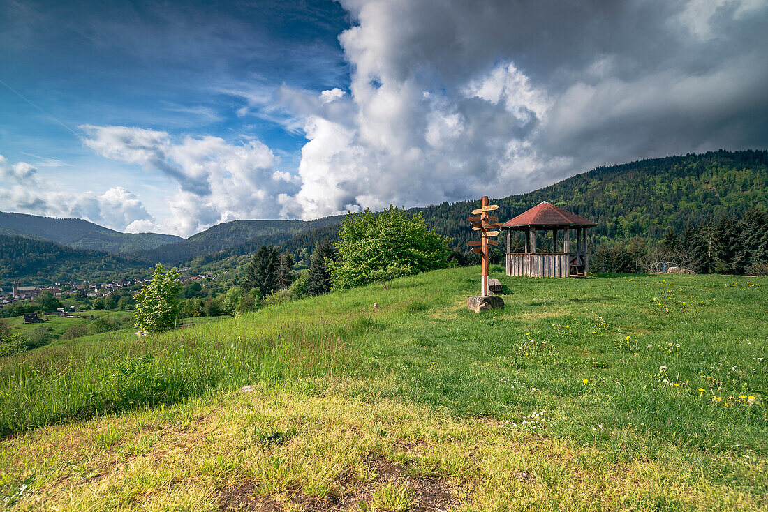 Pavilion and signpost to the Glücksweg on Bermersbach hill, Forbach, Black Forest, Baden-Württemberg, Germany