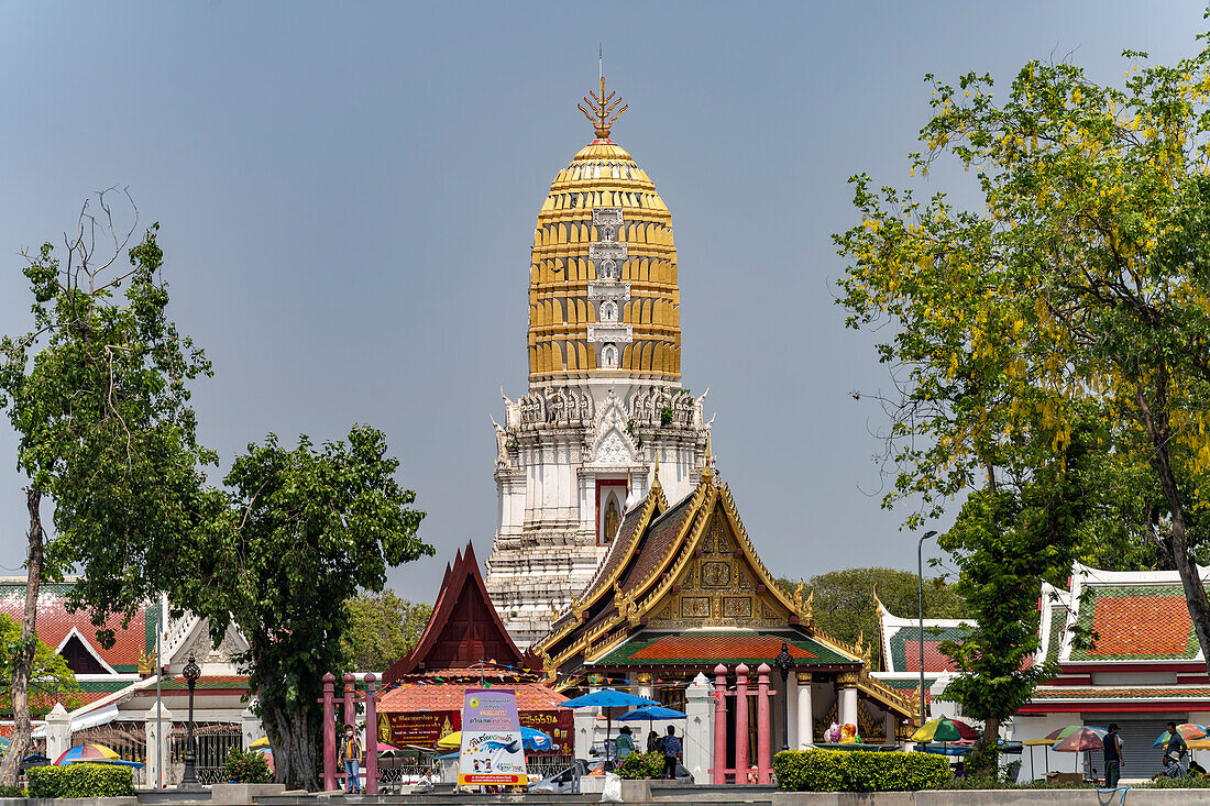 Prang of Buddhist temple Wat Phra Si Rattana Mahathat in Phitsanulok, Thailand, Asia
