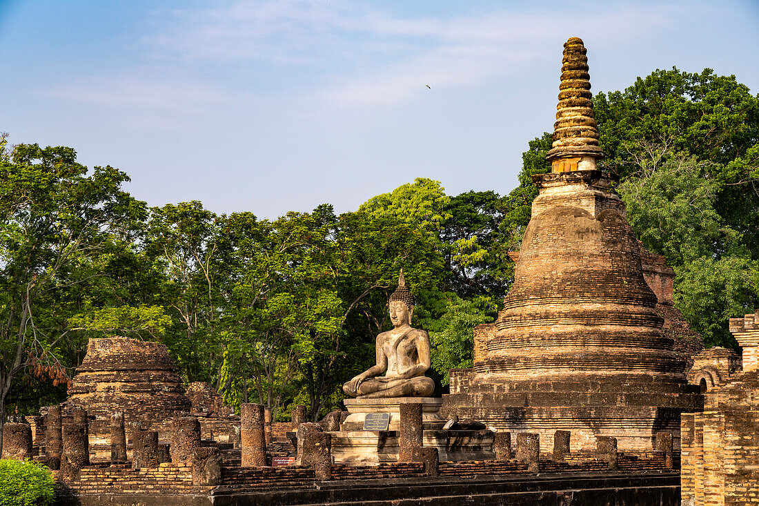 Buddha statue in central Buddhist temple Wat Mahathat, UNESCO World Heritage Sukhothai Historical Park, Thailand, Asia