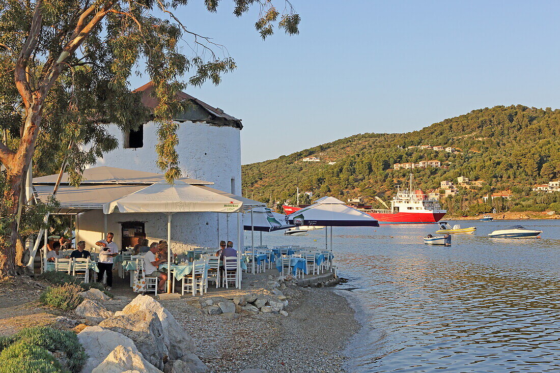 The Mylos Taverna, Skiathos Stadt, Insel Skiathos, Nördliche Sporaden, Griechenland