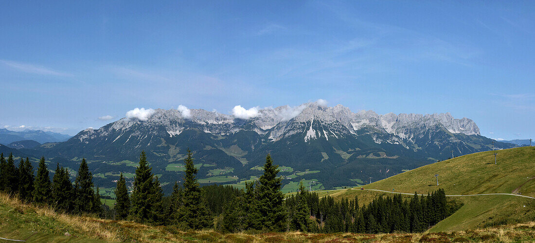 Österreich, der Wilde Kaiser , mit Blick von Elmau Berg,