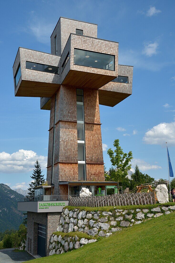 Buchenstein Kreuz, Jakobskreuz, Buchensteinwand im Pillersee Tal, Österreich, Tirol