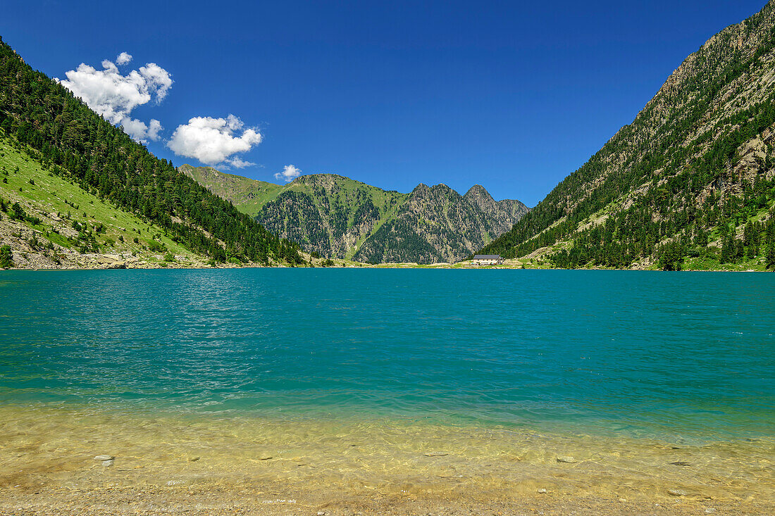 See Lac de Gaube im Vallee de Gaube, Gavarnie, Nationalpark Pyrenäen, Pyrenäen, Frankreich
