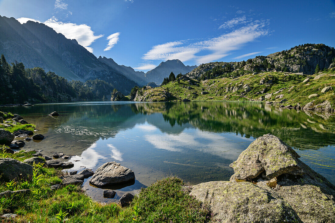 Mountain lake Lac Long, Aigüestortes i Estany de Sant Maurici National Park, Catalonia, Pyrenees, Spain