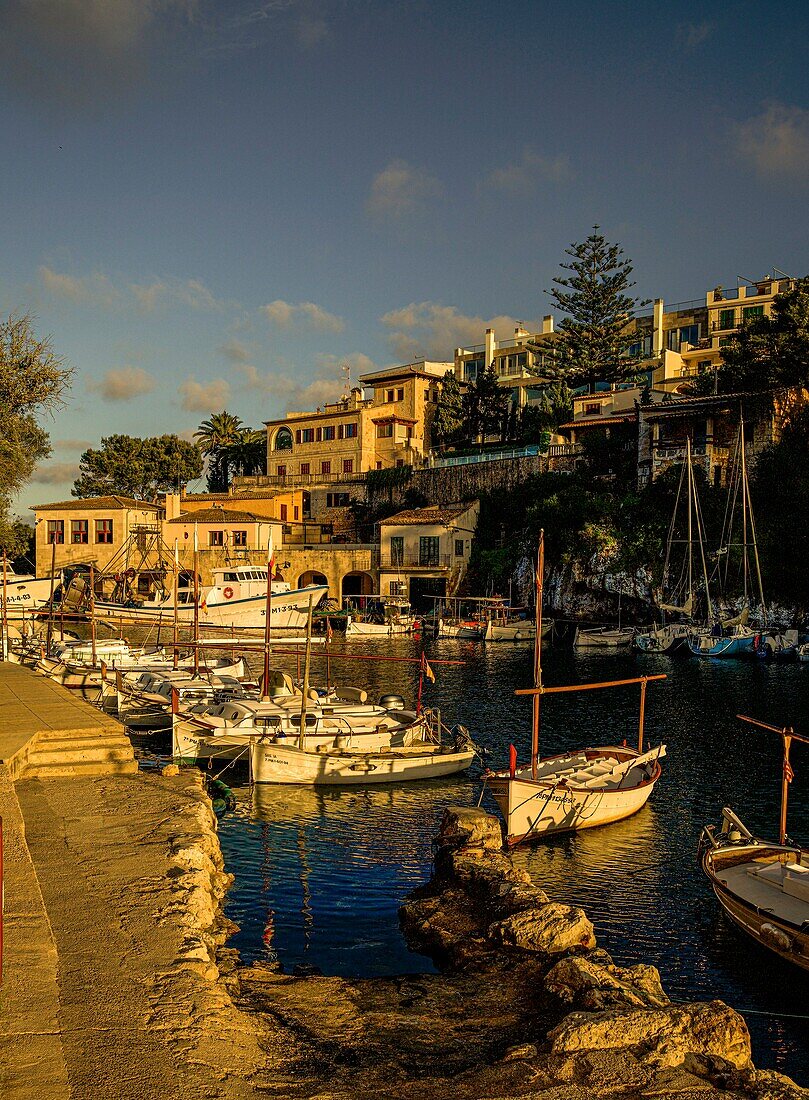 Boats in the evening light, Cala Figuera harbour, Santanyí, Mallorca, Spain