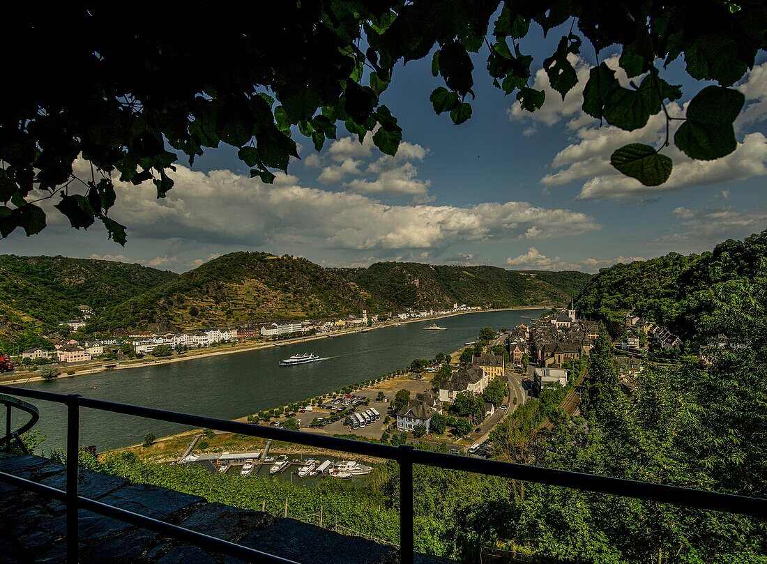 View from Alexanderplatz to St. Goar and its sister city St. Goarshausen, Upper Middle Rhine Valley, Rhineland-Palatinate, Germany