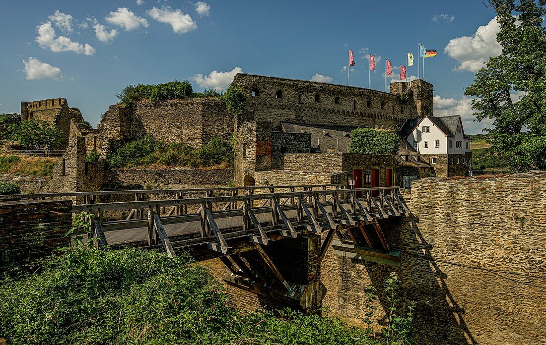 Bridge over the moat, Rheinfels Castle, St. Goar, Upper Middle Rhine Valley, Rhineland-Palatinate, Germany