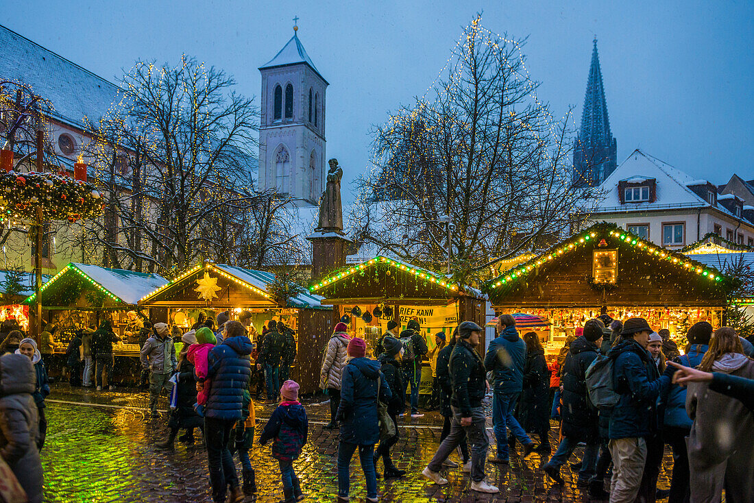 snowy Christmas market, Freiburg im Breisgau, Black Forest, Baden-Württemberg, Germany