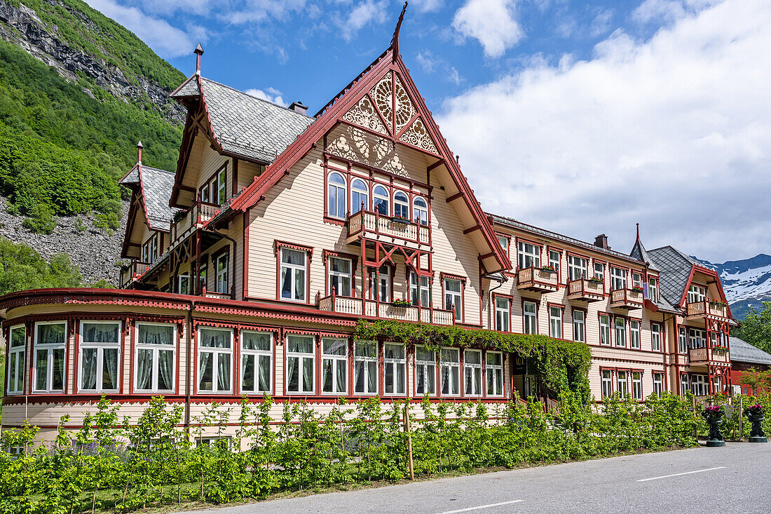 View of Hotel Union Oeye, Norangsdalen, Koeniginnenroute, Moere and Romsdal, Norway