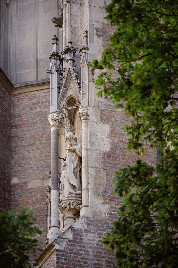 Detail Baufuge von Chorstrebepfeiler am Ulmer Münster, Ulm, Schwäbische Alb, Baden-Württemberg, Deutschland, Europa