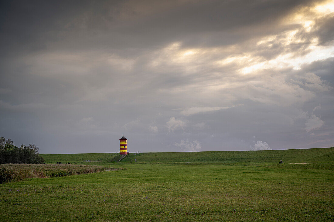 Pilsum lighthouse in the evening light, Krummhoern, East Friesland, Lower Saxony, Germany, Europe