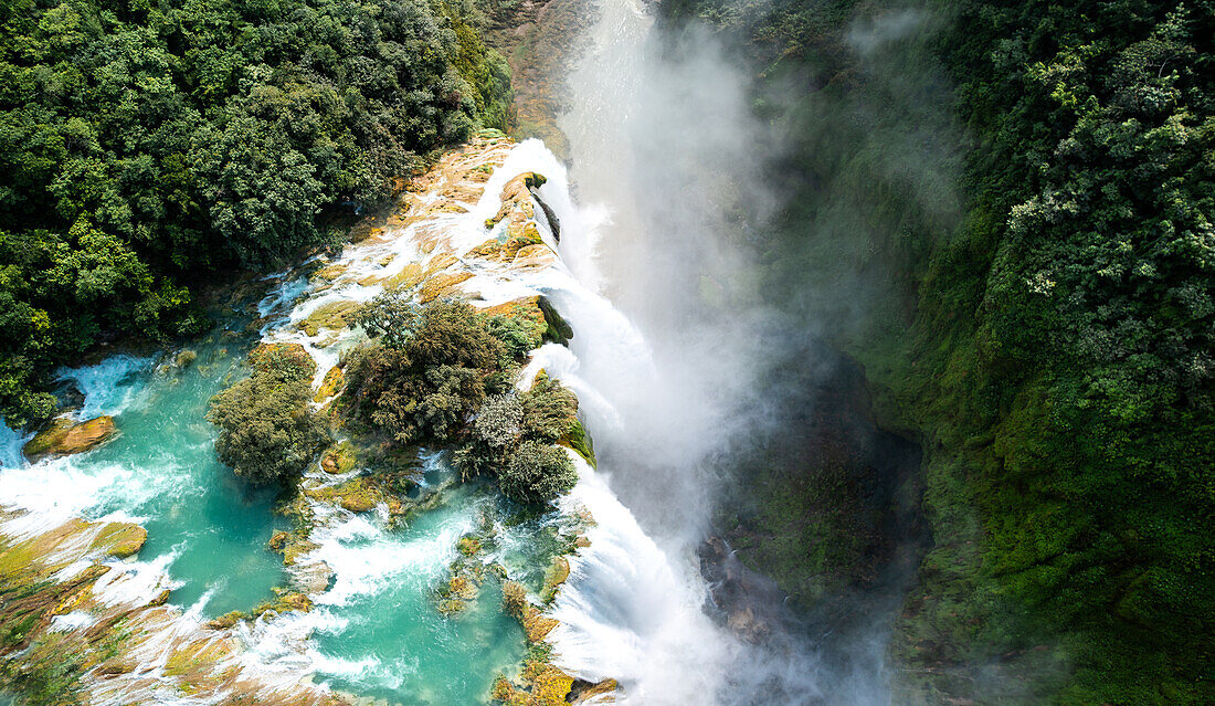 Luftaufnahme „Wassertropfen“, Cascada de Tamul, Tanchachín, San Louis Potosi, Mexiko