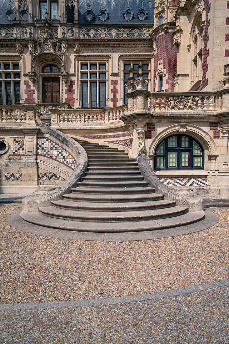 Außenansicht des Palais Bénédictine in Fecamp, Normandie, Frankreich