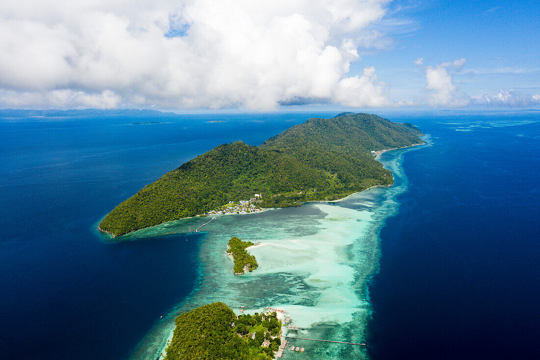 Luftaufnahme Mansuar und Kri, Raja Ampat, West Papua, Indonesien