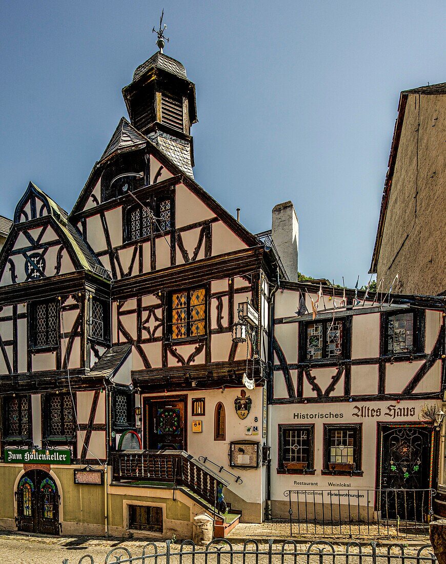 Historic half-timbered house in the center of Assmannshausen, Upper Middle Rhine Valley, Hsssen, Germany