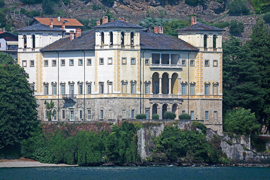 Palazzo Grillo in Gravedona ed Uniti, Comer See, Lombardei, Italien