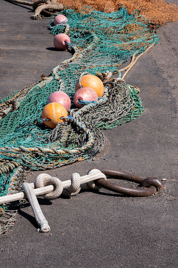 Detailaufnahme von Fischernetzen Hafen von Dunbar, East Lothian, Schottland, Vereinigtes Königreich