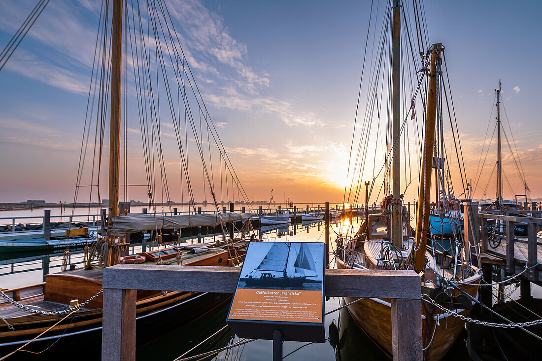 Museum harbor Heiligenhafen in the morning light, harbour, Baltic Sea, Ostholstein, Schleswig-Holstein, Germany