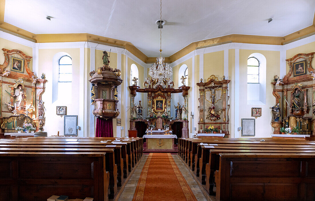 Pfarrkirche Mariä Hilf vom Stern in Železná Ruda im Böhmerwald, Tschechien