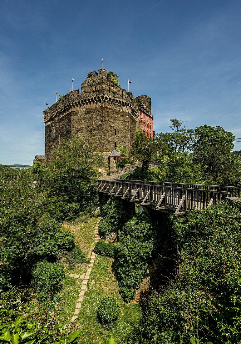 Bridge to Schönburg and Burggarten, Middle Rhine Valley, Rhineland-Palatinate, Germany