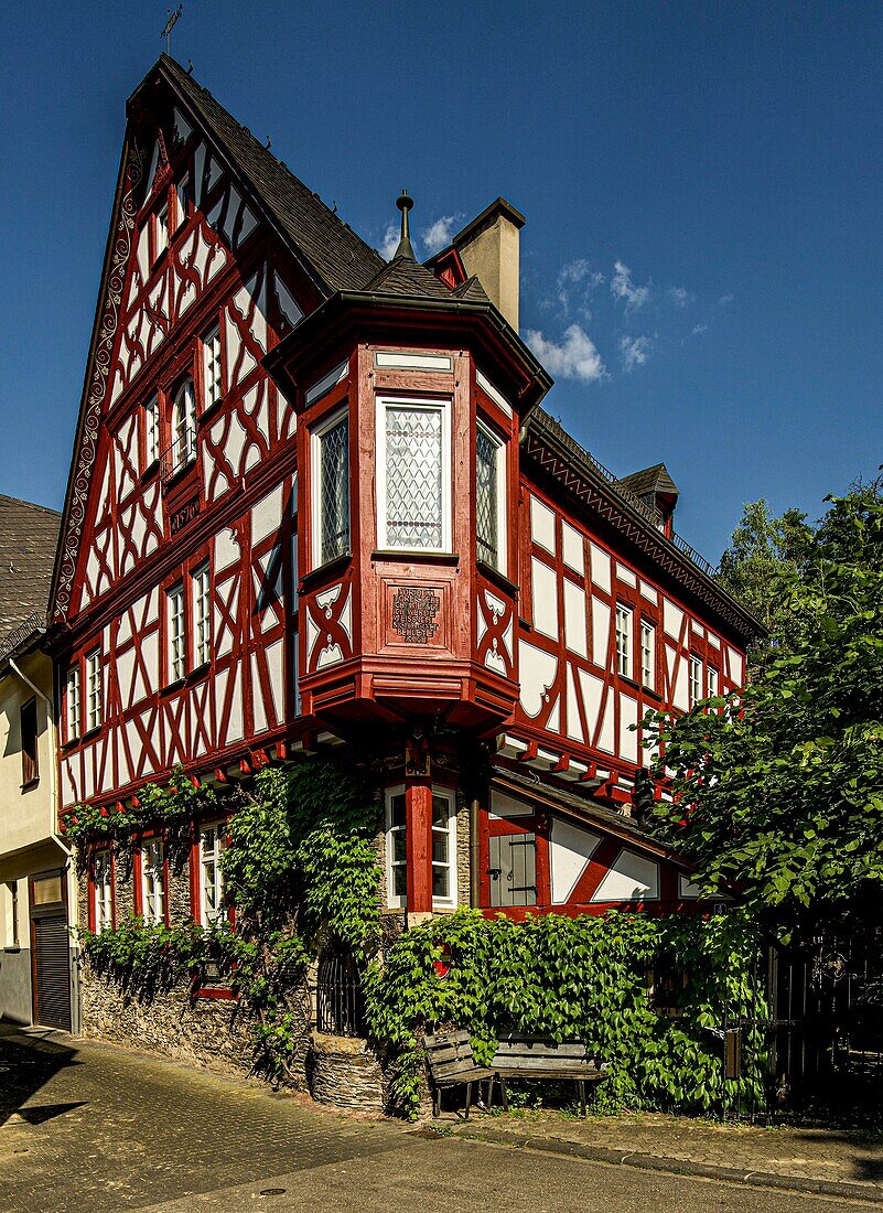 Half-timbered house from 1576 in the old town of Oberwesel, Upper Middle Rhine Valley, Rhineland-Palatinate, Germany