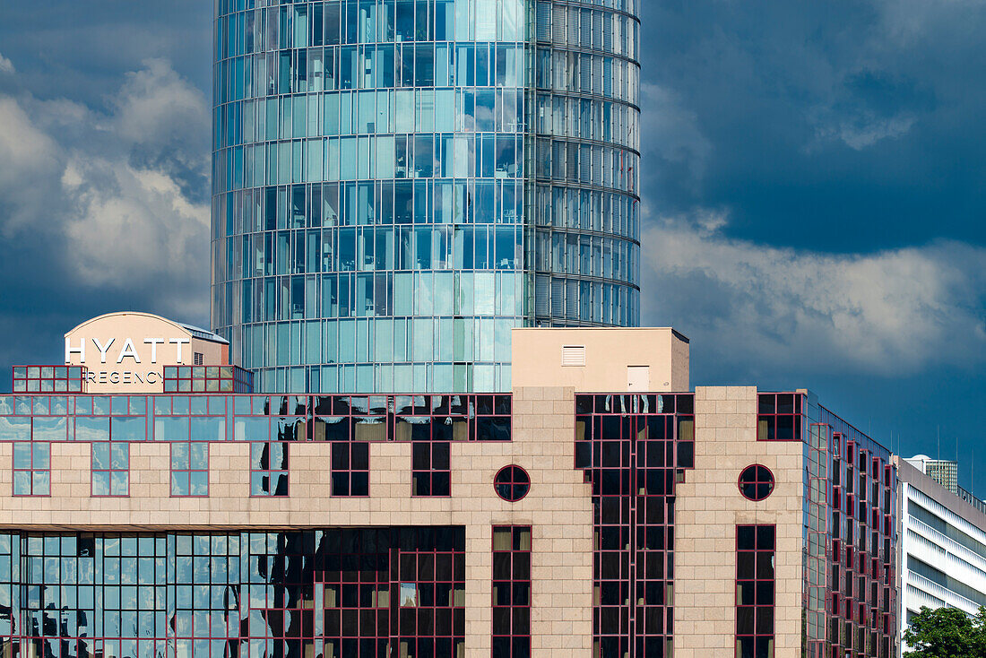 LVR Tower, KölnTriangle, headquarters of the European Aviation Safety Agency, EASA, and Hyatt Regency Hotel in Deutz, Cologne, North Rhine-Westphalia, Germany, Europe