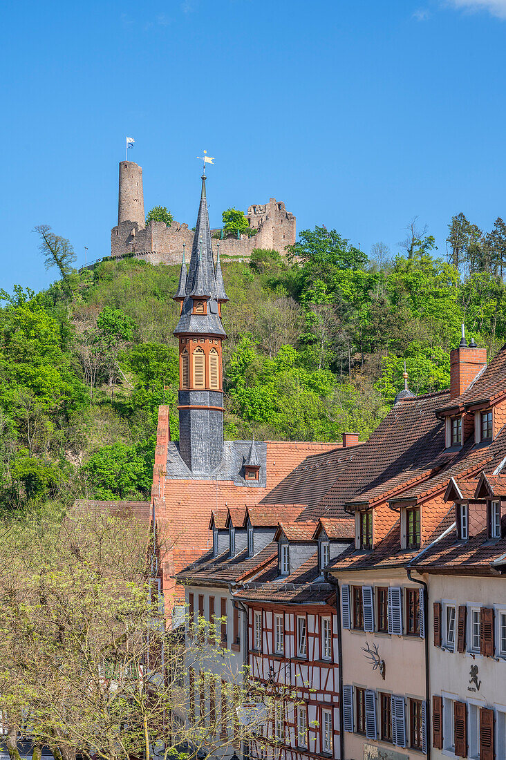 View from the market square in Weinheim to the Windeck castle ruins, Odenwald, GEO Nature Park, Bergstrasse-Odenwald, Baden-Württemberg, Germany