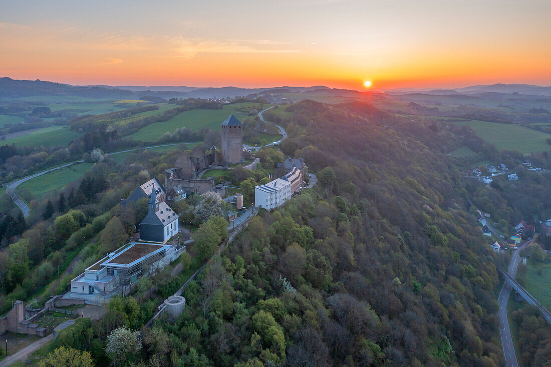 Lichtenberg Castle at sunrise, Thallichtenberg, Palatinate Uplands, Palatinate Forest