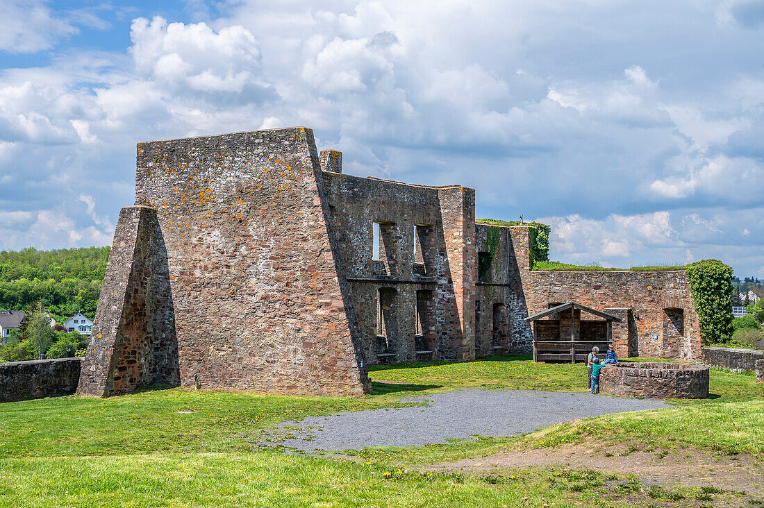 Burgruine Ulmen, Eifel, Rheinland-Pfalz, Deutschland