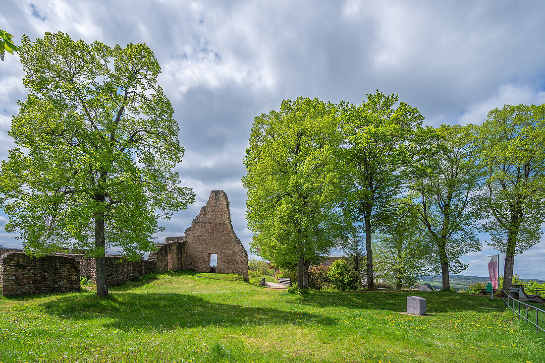 Löwenburg ruins in Gerolstein, Eifel, Vilkaneifel, Rhineland-Palatinate, Germany