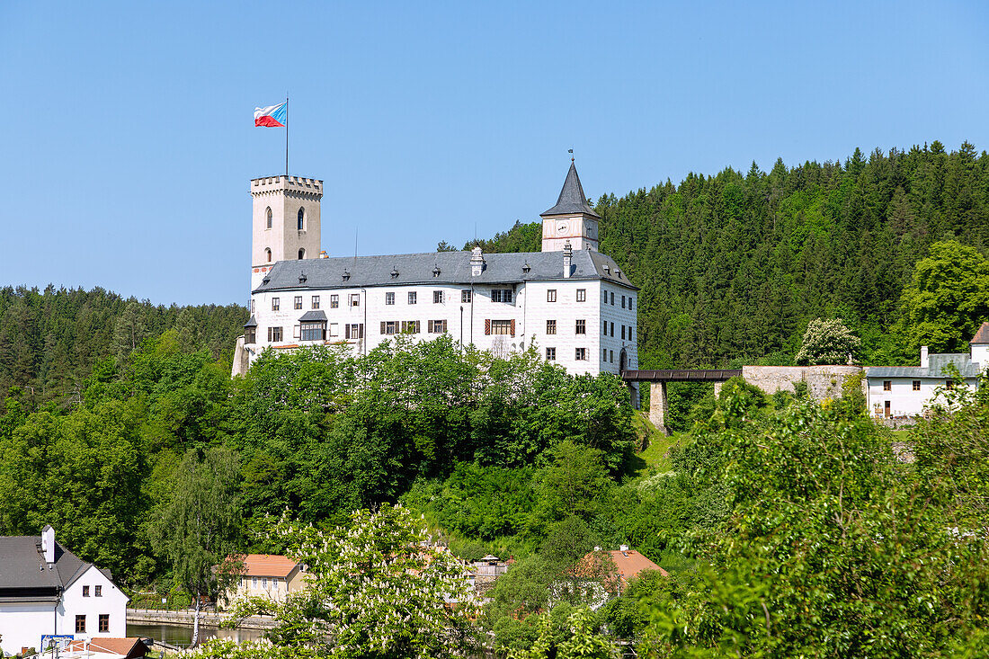 Untere Burg Rožmberk, in Rožmberk nad Vltavou, Südböhmen, Tschechien