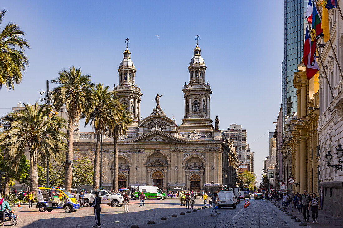 The Catedral Metropolitana de Santiago at the Plaza de Armas in the heart of the Chilean capital of Santiago de Chile, South America