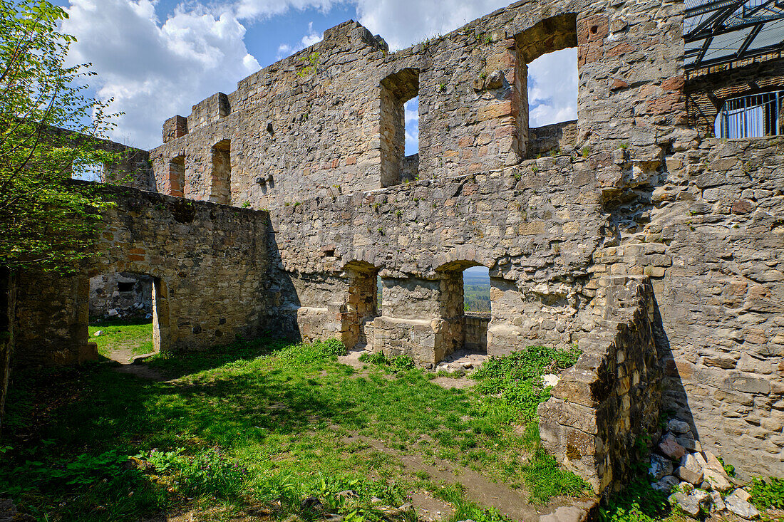 Burgruine Bramberg im Naturpark Haßberge, Landkreis Haßfurt, Unterfranken, Franken, Bayern, Deutschland