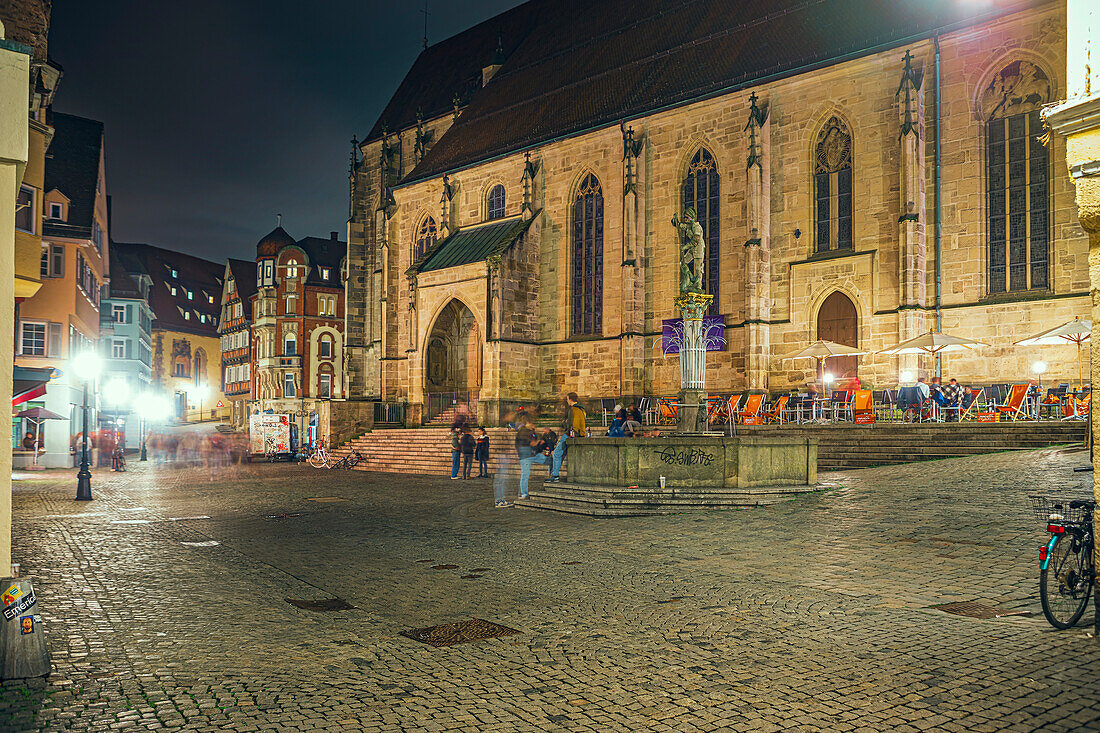 Stadtplatz 'Holzmarkt'  mit Stiftskirche bei Nacht, Tübingen, Baden-Württemberg, Deutschland
