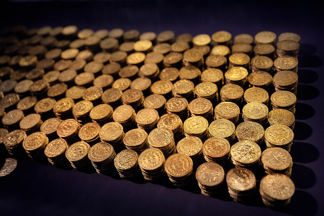UNESCO World Heritage “Jewish-Medieval Heritage in Erfurt”, gold coins of the “Erfurt Treasure” in the Old Synagogue, Erfurt, Thuringia, Germany