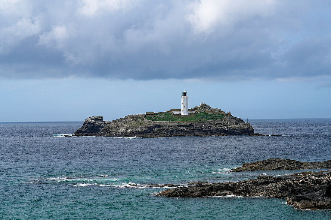 England, Cornwall, north coast near St Ives, Godrevy Point with a view of the lighthouse of the same name