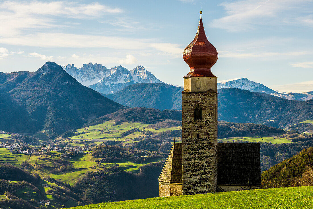 Snow-covered mountains and church, St. Nicholas Church, spring, Mittelberg am Ritten, near Bozen, Dolomites, South Tyrol, Italy