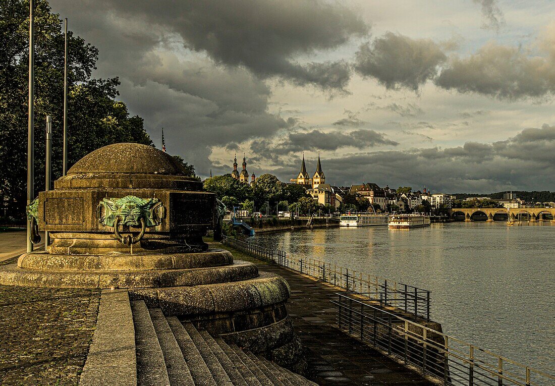 View from Deutsches Eck over the Moselle to the old town of Koblenz with Liebfrauenkirche, Florinskirche and Baldwin Bridge, Upper Middle Rhine Valley, Rhineland-Palatinate, Germany