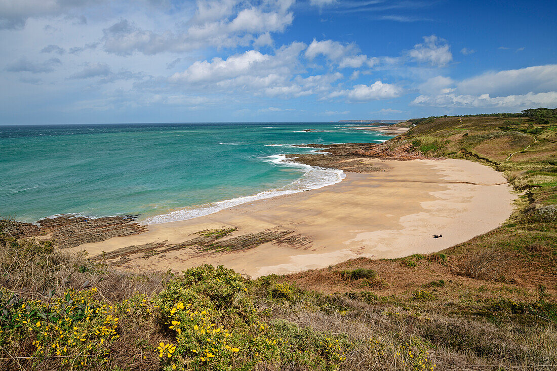 Sandstrand am Cap d'Erquy, Atlantikküste, Bretagne, Frankreich