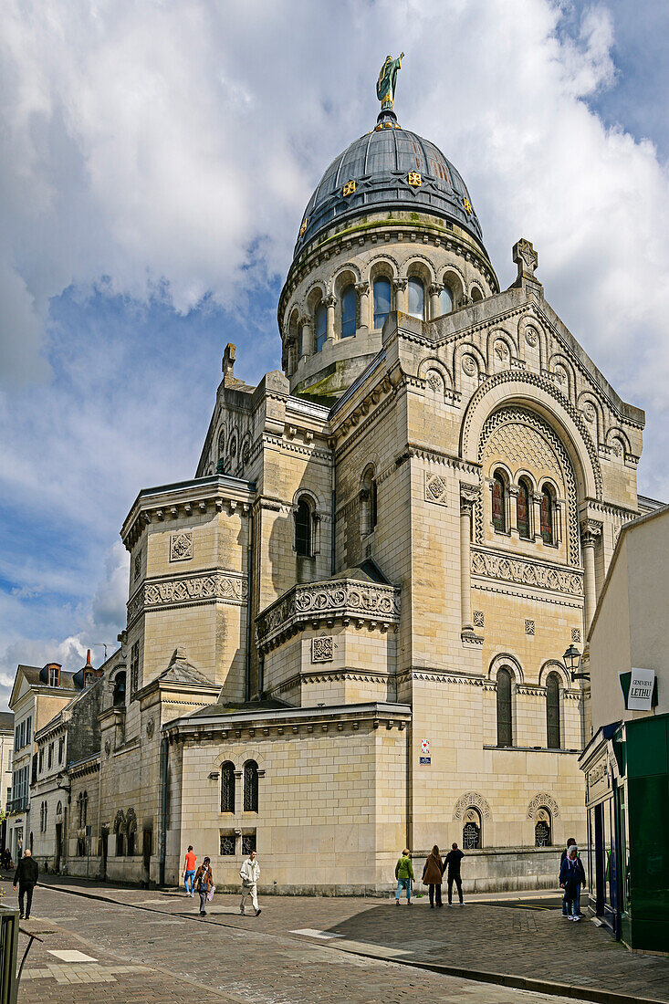 Basilica of St. Martin in Tours, Tours, Loire Valley, UNESCO World Heritage Site Loire Valley, France