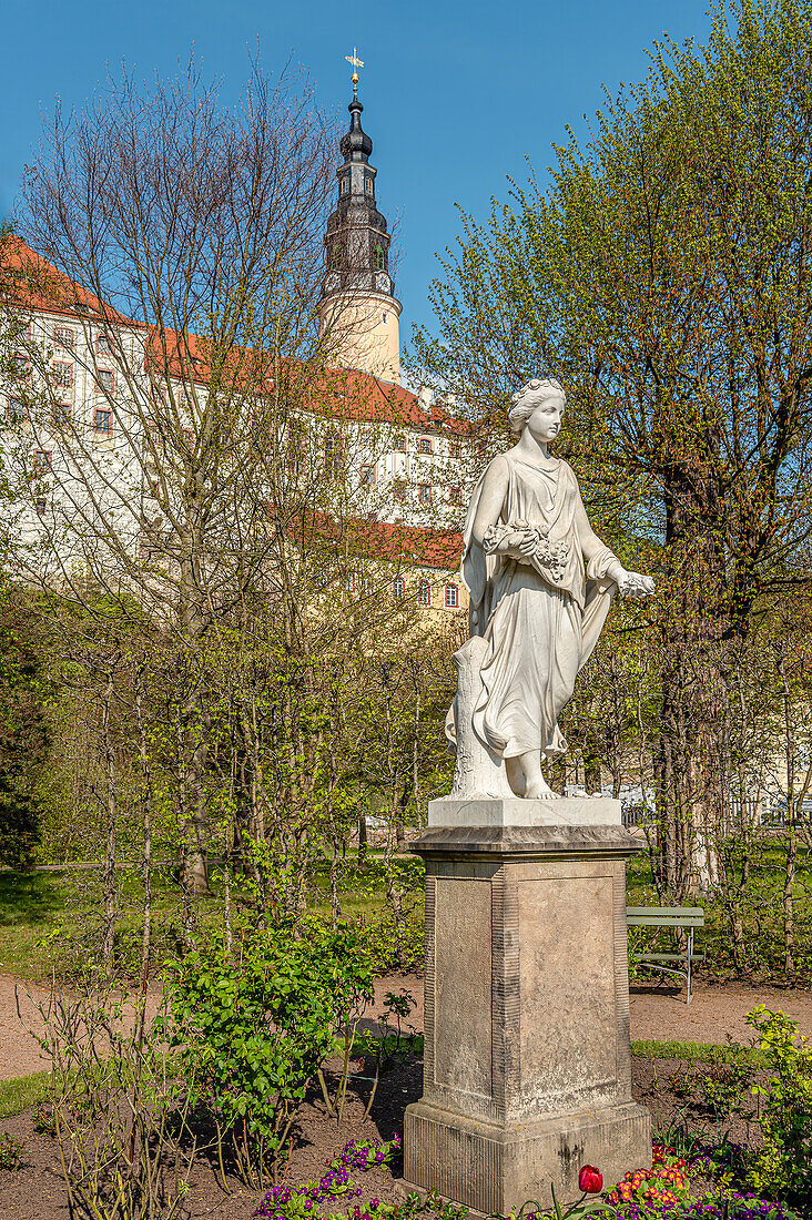 Female statue in the castle park of Weesenstein Castle in the Müglitztal near Dresden, Saxony, Germany
