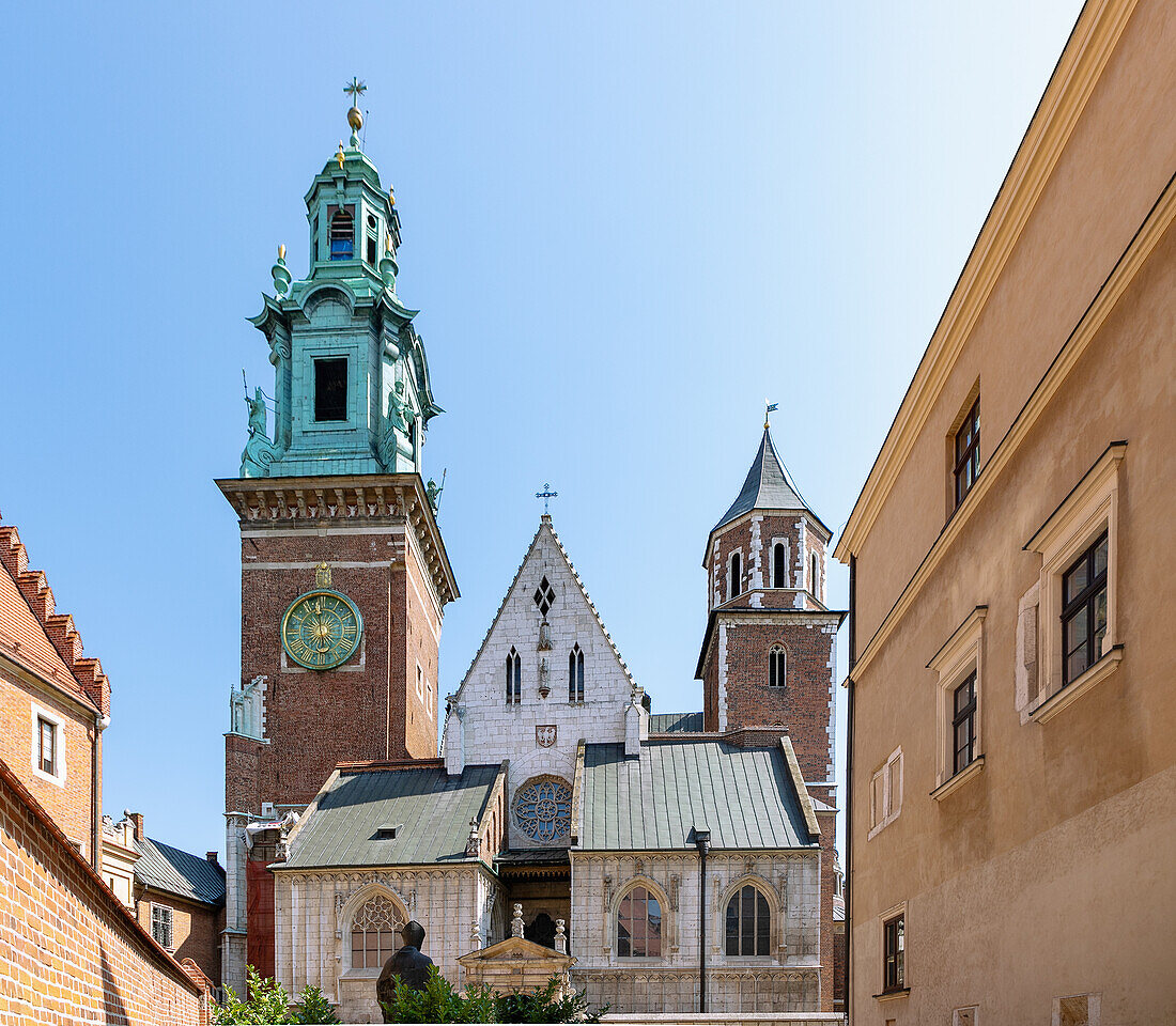 Kathedrale auf dem Wawel-Plateau (Wzgórze Wawelskie) in der Altstadt von Kraków in Polen