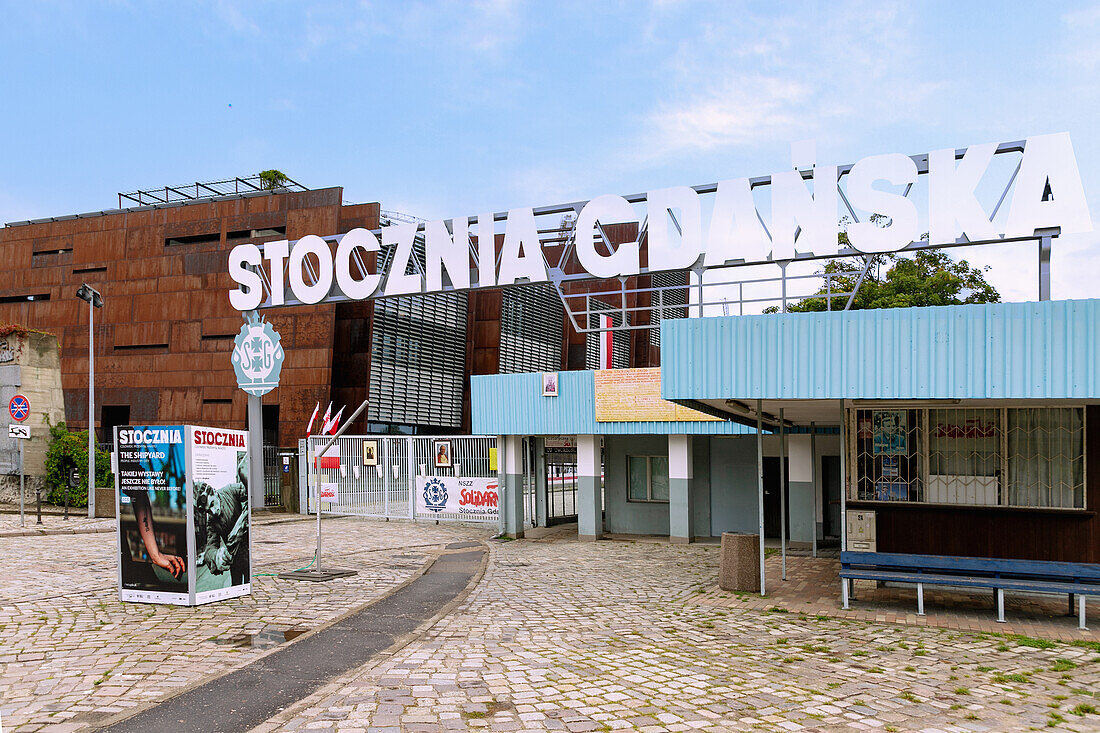 European Center of Solidarity (Europejskie Centrum Solidarności ECS) on the resistance of shipyard workers and the Solidarność trade union (Solidarnosc) and entrance to the Gdańsk Shipyard (Stoczina Gdańska) in Gdańsk (Gdańsk) in the Pomorskie Voivodeship of Poland