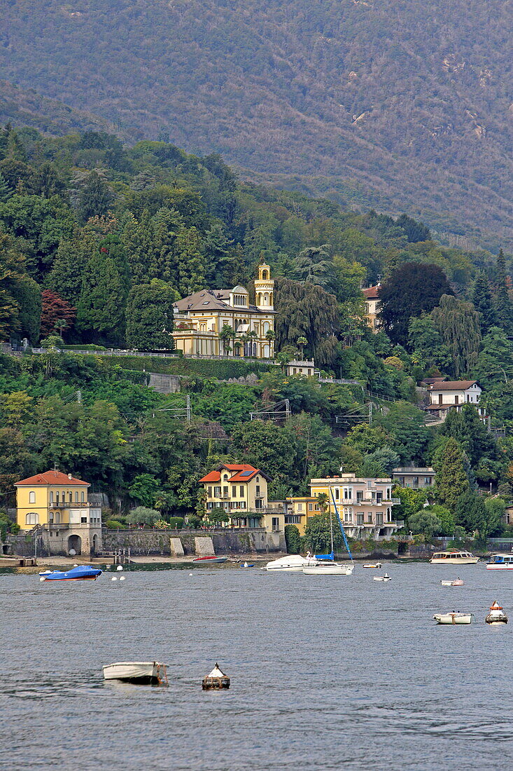 Villen in Stresa, Lago Maggiore, Piemont, Italien