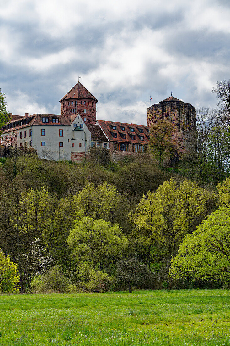 Burg Rieneck in der Stadt Rieneck im Sinntal, Landkreis Main-Spessart, Unterfranken, Franken, Bayern, Deutschland