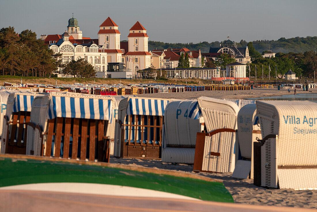 Beach chairs, Kurhaus Binz behind, Rügen Island, Mecklenburg-Western Pomerania, Germany