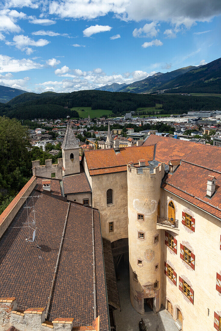 Das Schloss Bruneck, Südtirol, Bezirk Bozen, Italien